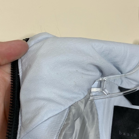 Basin + Range Puffer Coat Quilted Blue - Picture 11 of 12